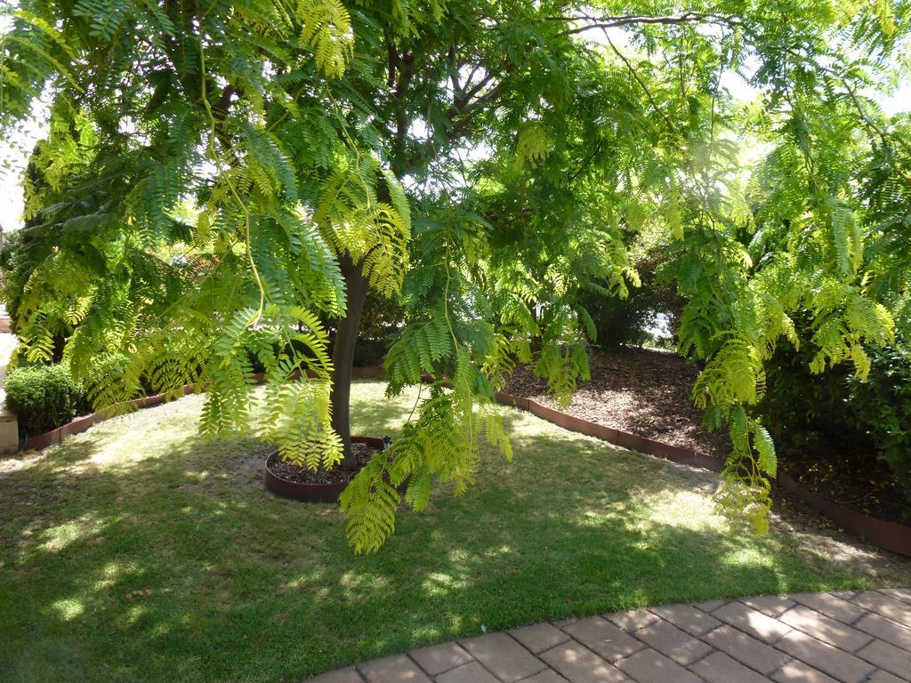 Colonial Motor Inn Bairnsdale Golden Chain Property Exterior foto