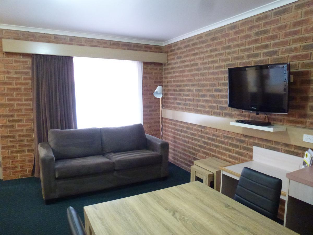 Colonial Motor Inn Bairnsdale Golden Chain Property Exterior foto