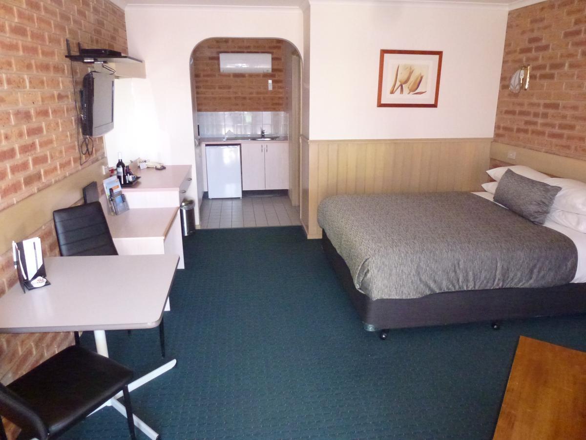 Colonial Motor Inn Bairnsdale Golden Chain Property Exterior foto