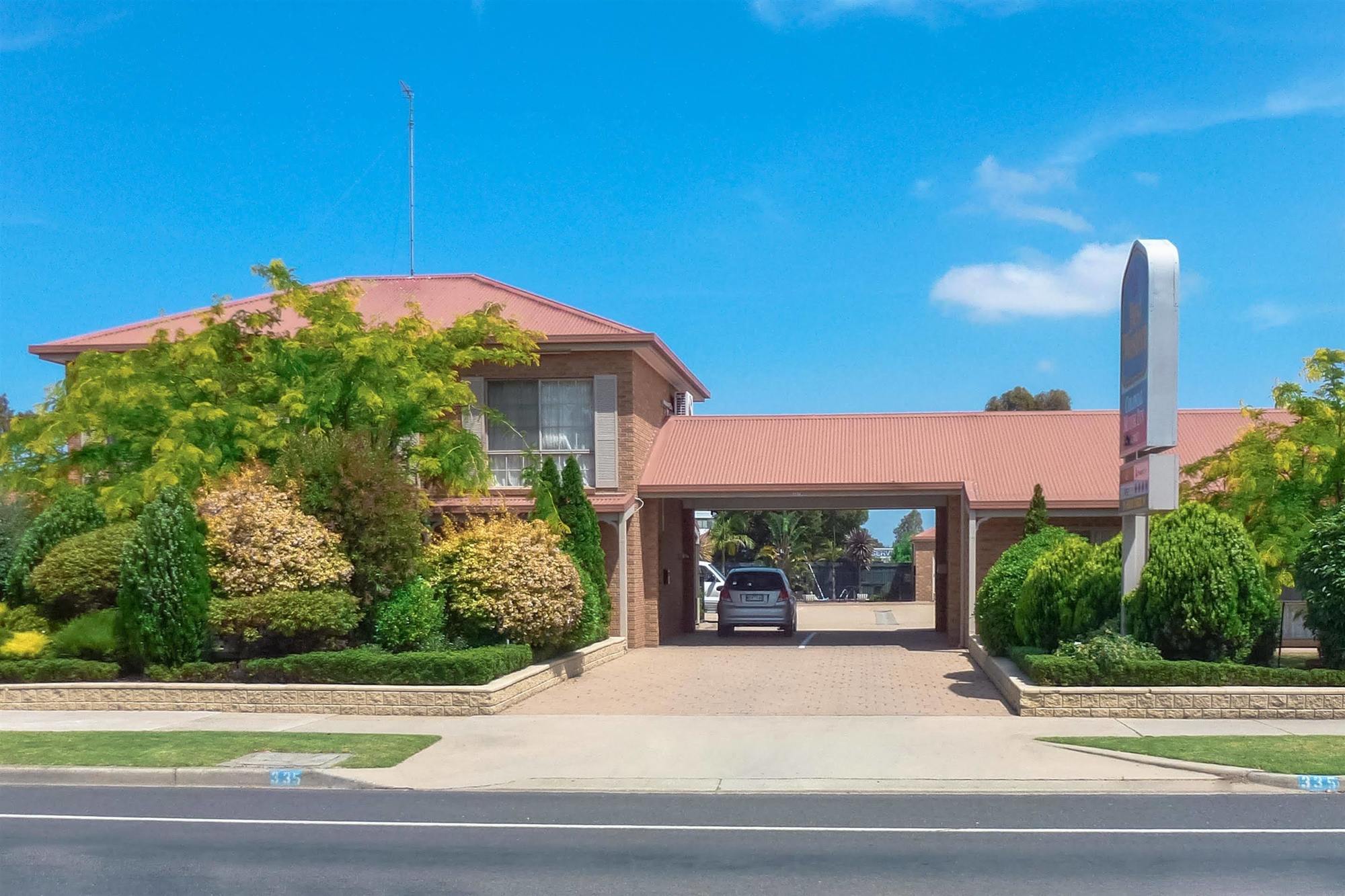 Colonial Motor Inn Bairnsdale Golden Chain Property Exterior foto